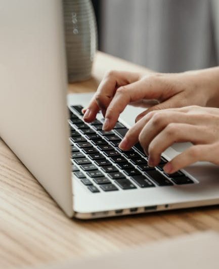 Интеграция Claude AI API в Discord без регистрации и получения ключей доступа